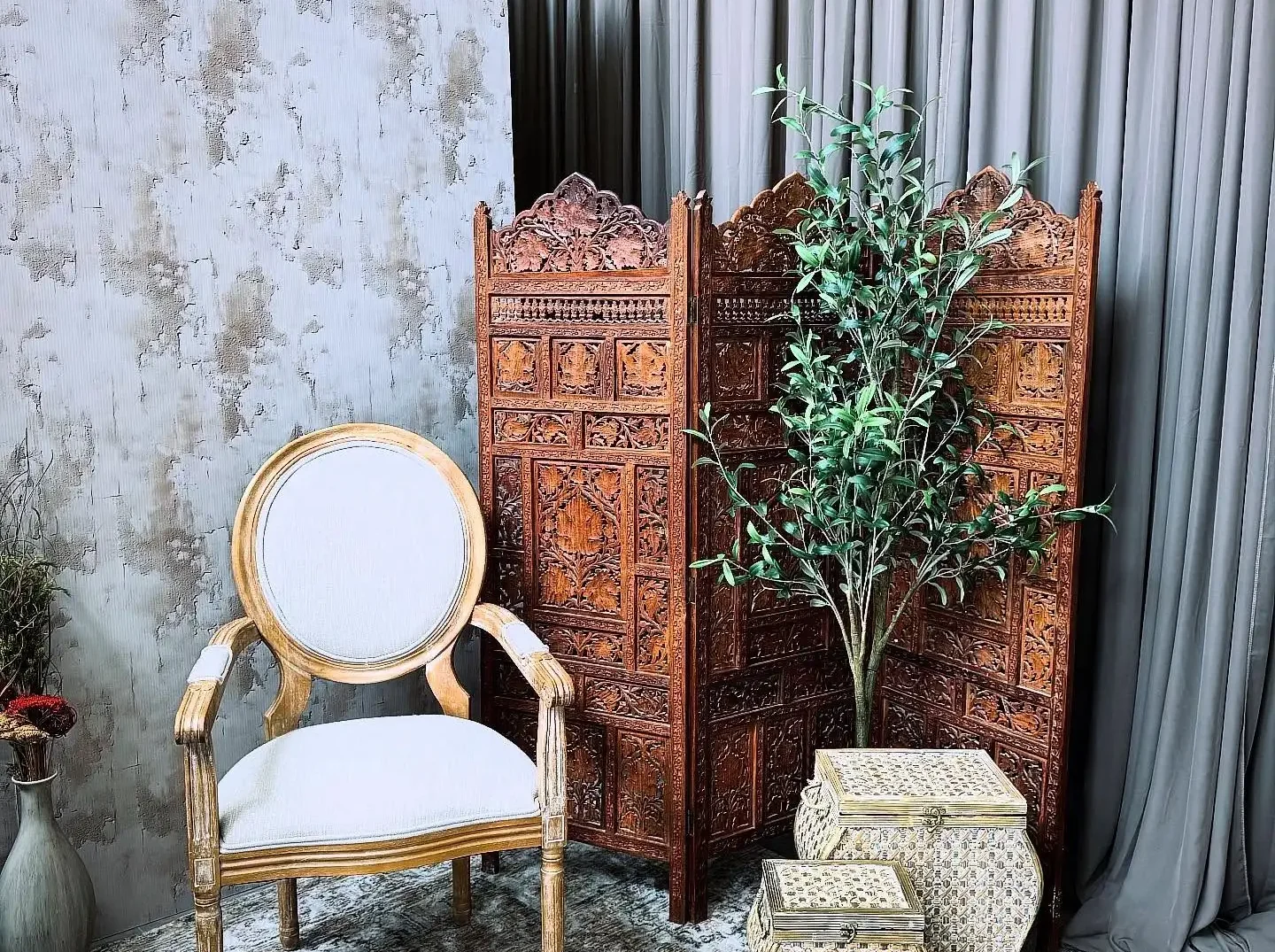 Custom head table backdrop at wedding